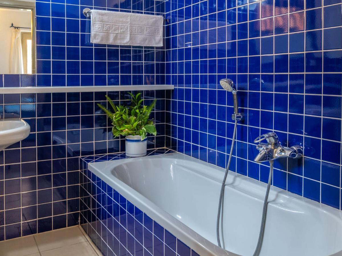 Apartment La Vigna Blu By Interhome Palau Bagian luar foto