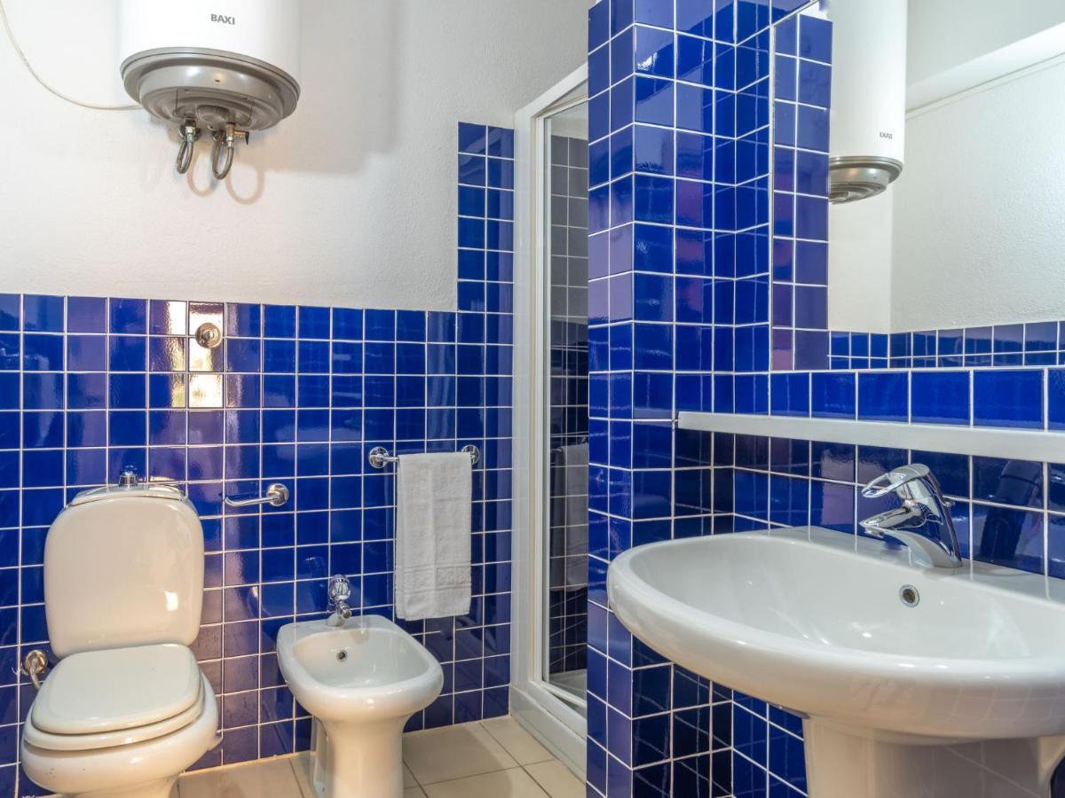 Apartment La Vigna Blu By Interhome Palau Bagian luar foto